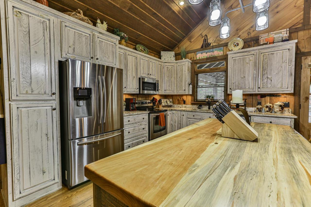 Eagles Crest - Long Range Layered Mountain Views In Peaceful Neighborhood! Villa Mineral Bluff Екстериор снимка